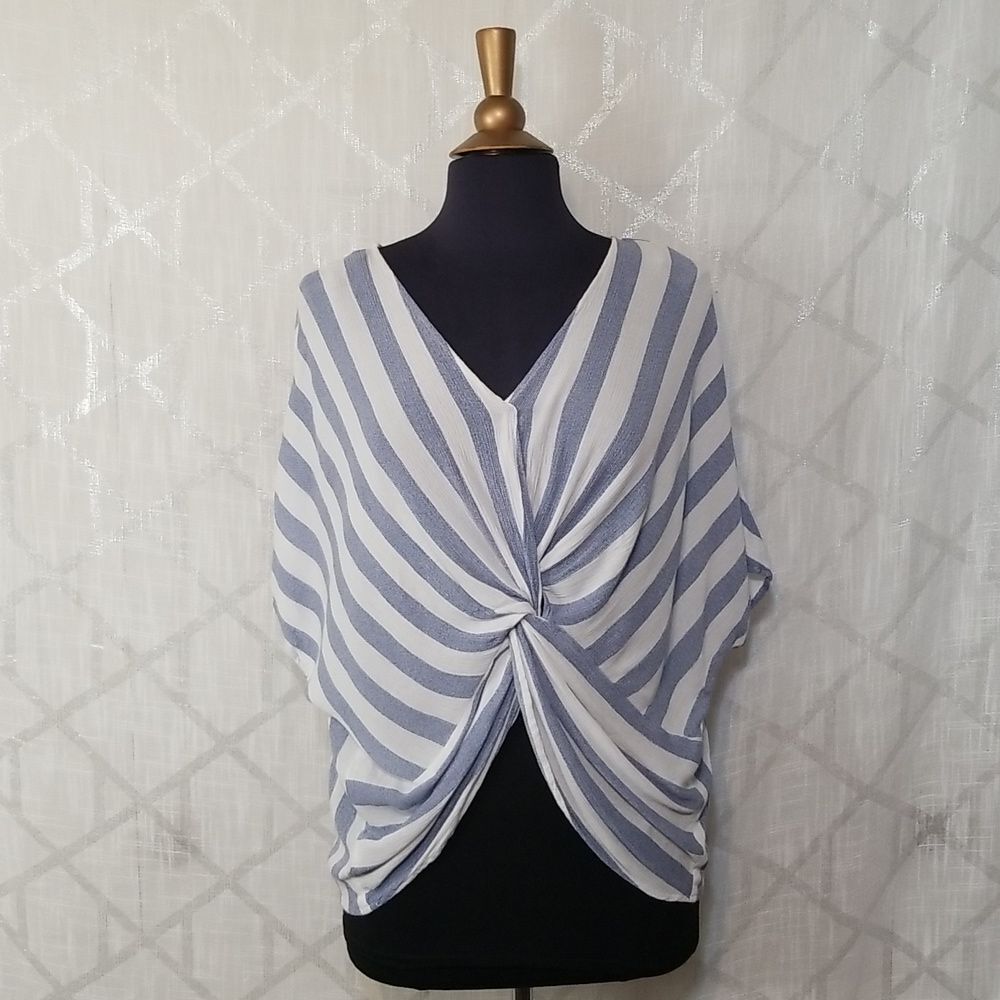 Umgee Top Womens Small Blue White V-Neck Blouse Shirt Preppy Boho